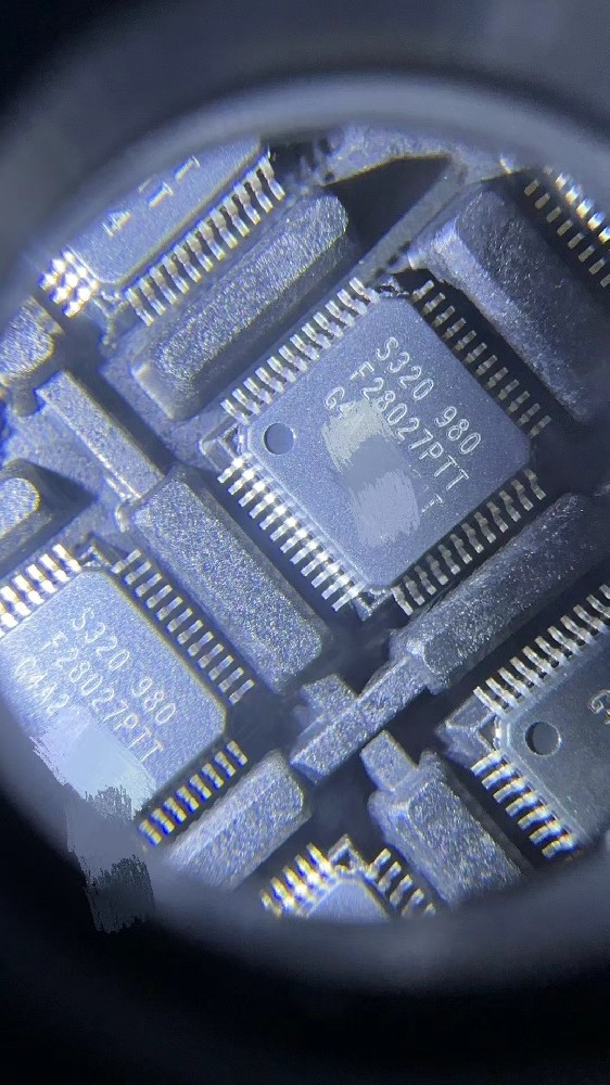TMS320F28027PTT